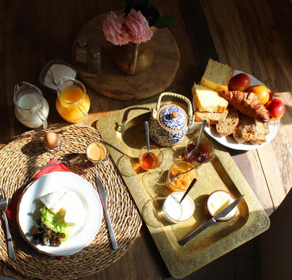 Les Muzards Hotel Chatel-Montagne ภายนอก รูปภาพ